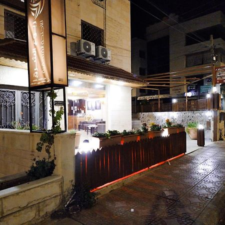 Aparthotel Robou Al Sharq Amman Esterno foto